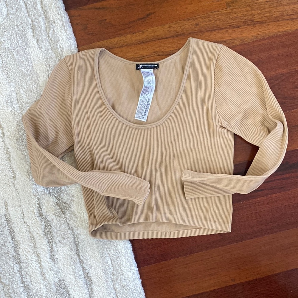 NWOT Zara Ribbed Crop Long Sleeve